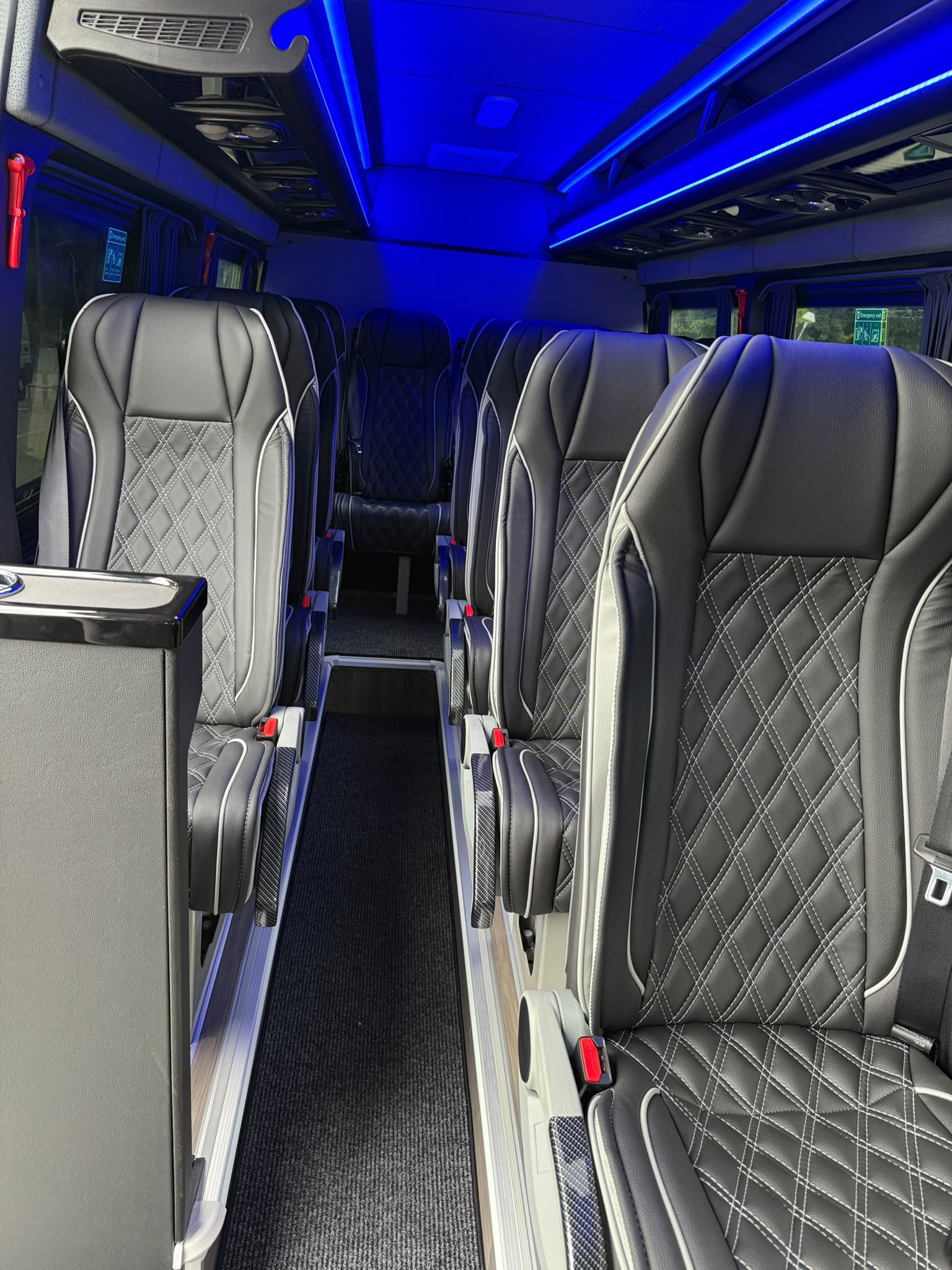 Mercedes-Benz Sprinter 19-seat group minibus